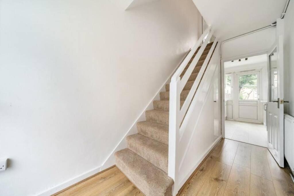 A Luxurious 3 Bed-Terrance House Villa London Exterior photo