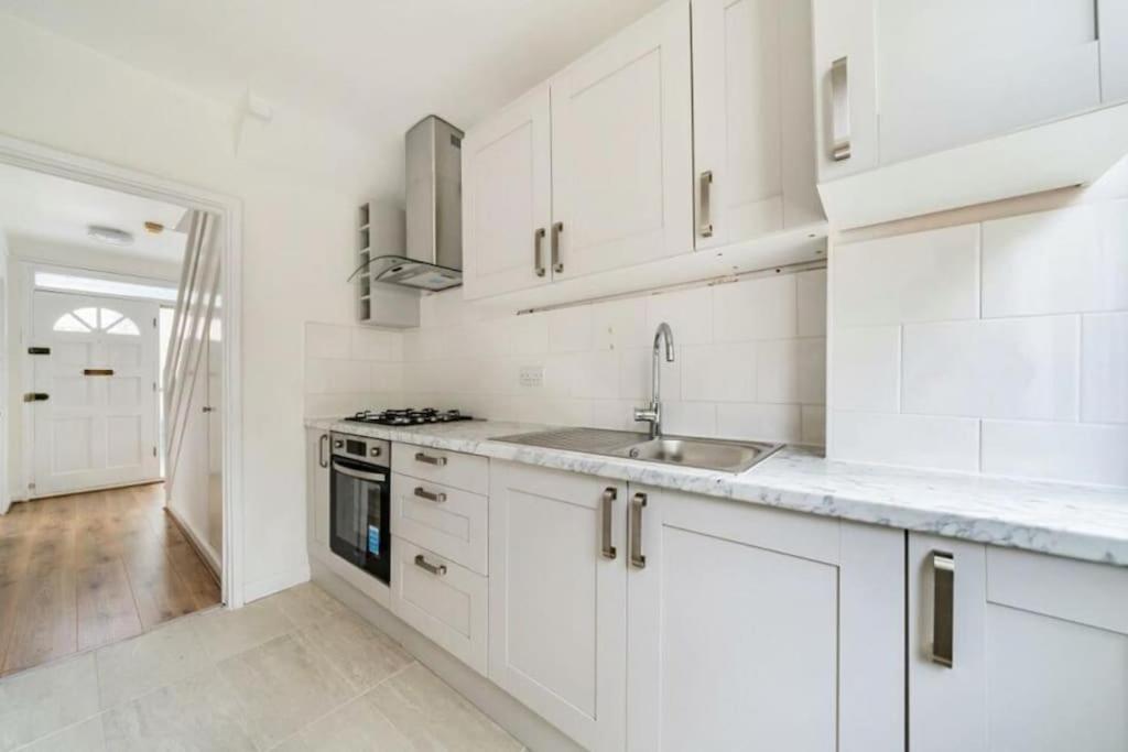 A Luxurious 3 Bed-Terrance House Villa London Exterior photo